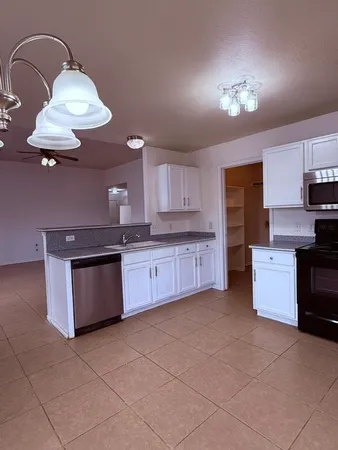 $1,900 | 710 Eaglecreek Drive, Leander, TX 78641