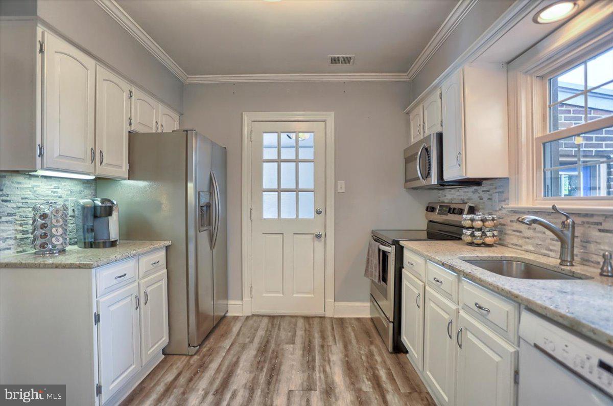 849 Clearmount Road York, PA 17403 - Photo 14 of 47 Gallery Image 14