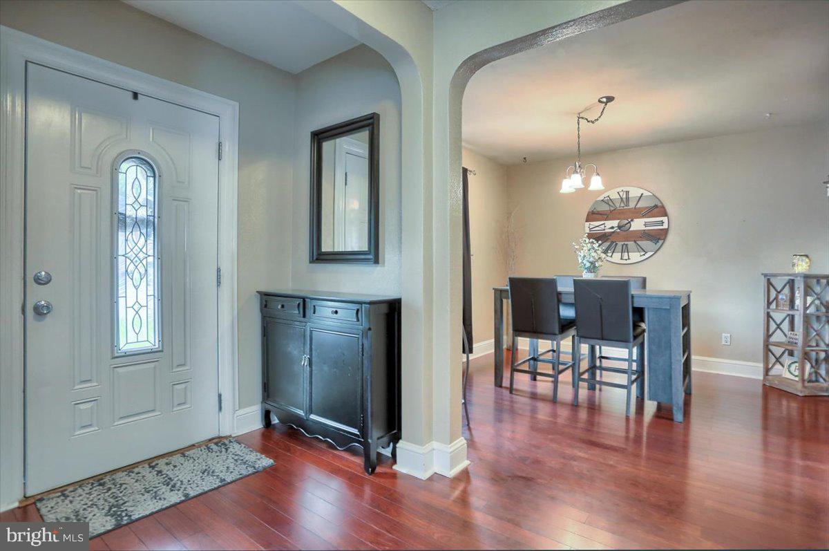 849 Clearmount Road York, PA 17403 - Photo 8 of 47 Gallery Image 8