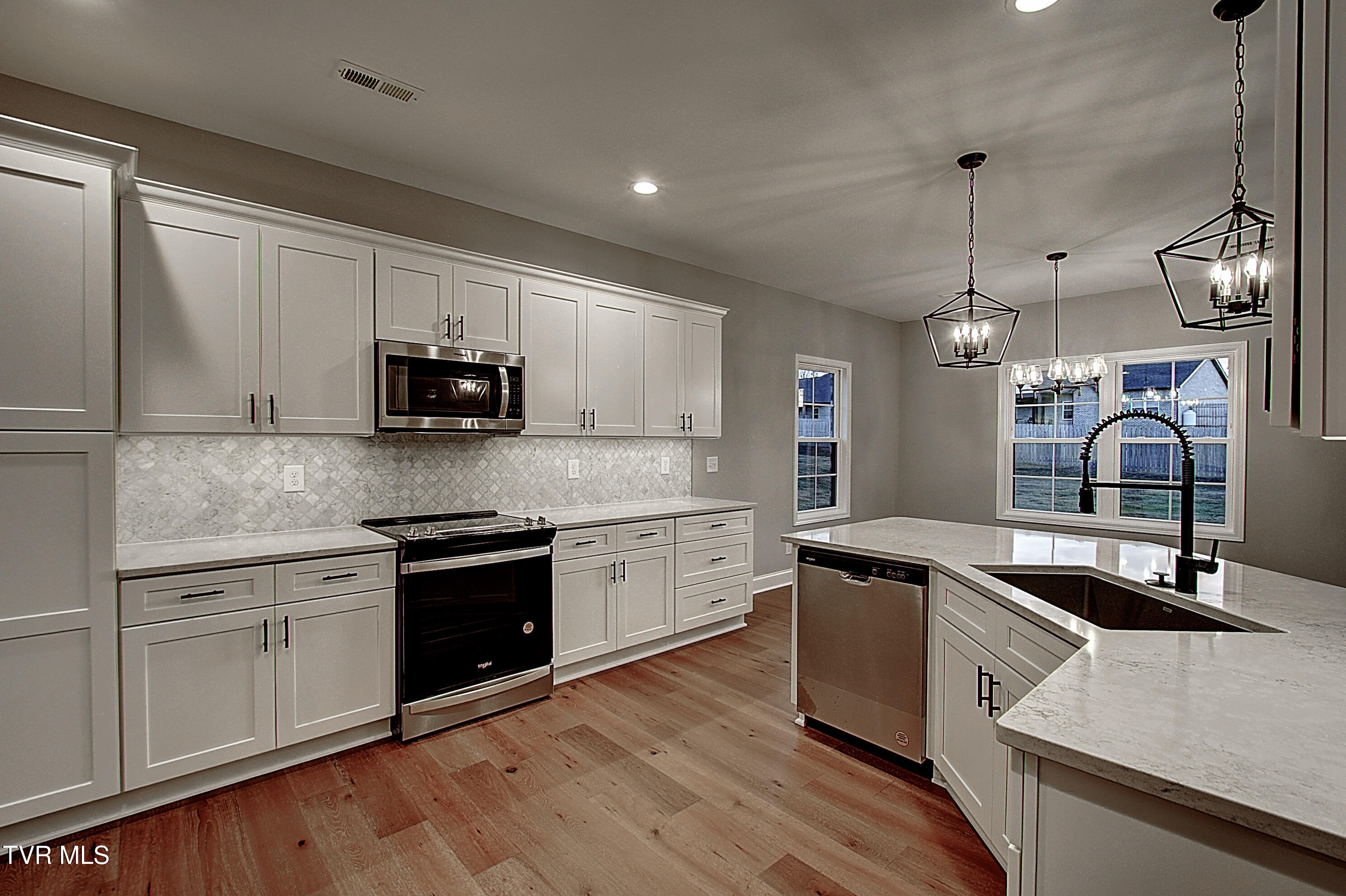 393 Dean Archer Road Jonesborough, TN 37659 - Photo 18 of 50 26
