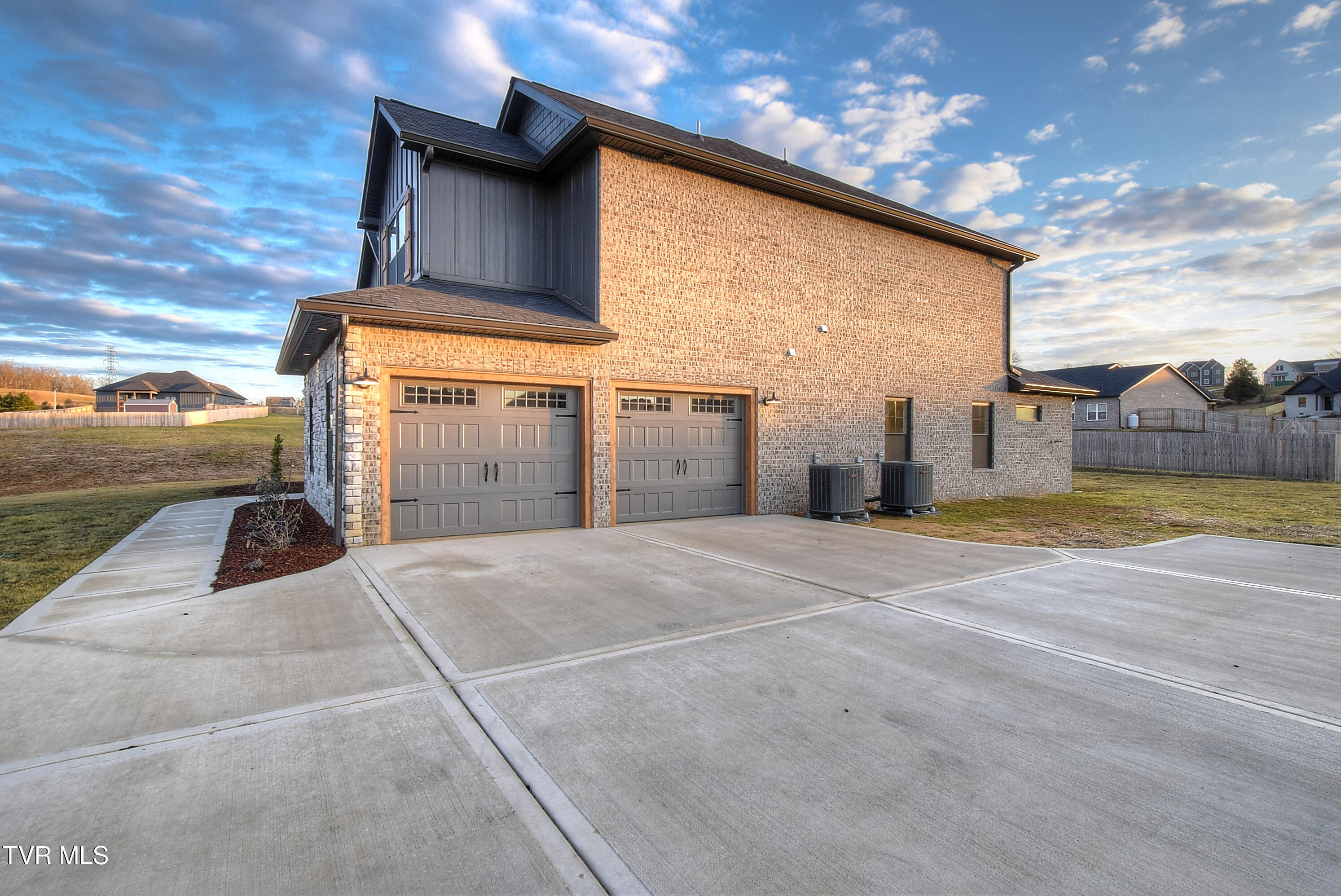 393 Dean Archer Road Jonesborough, TN 37659 - Photo 4 of 50 12