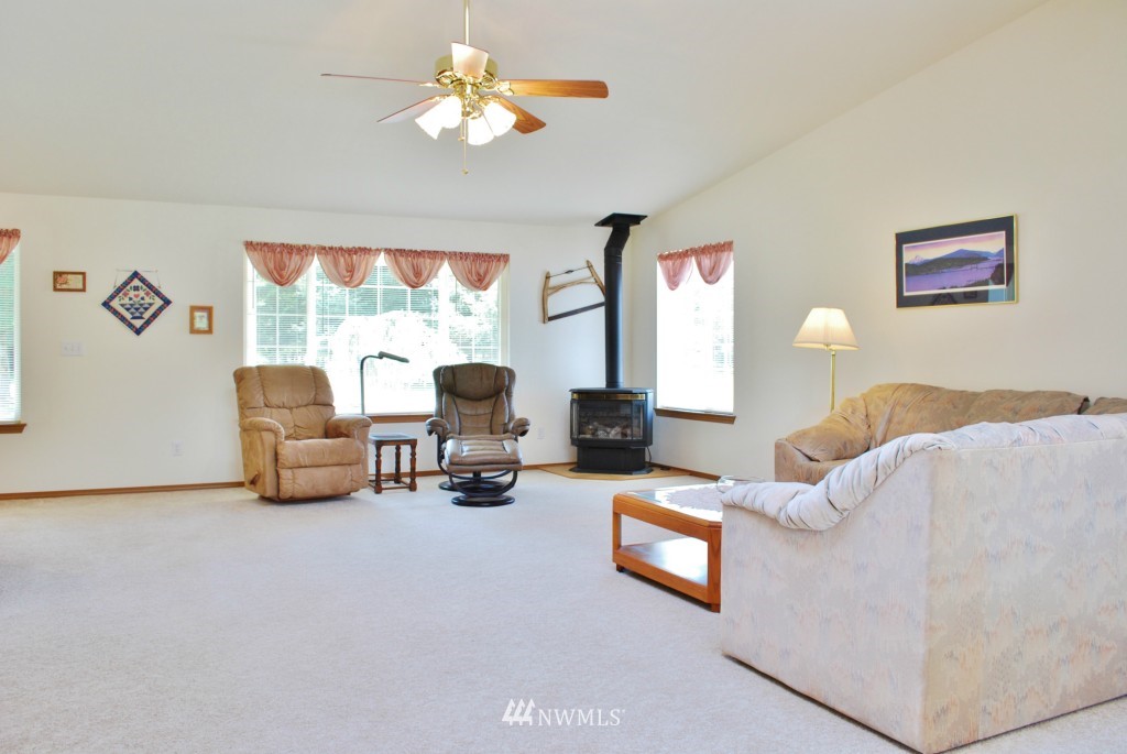 2846 Equus Ridge Lane Southwest Tenino, WA 98589 - Photo 5 of 18 Gallery Image 5