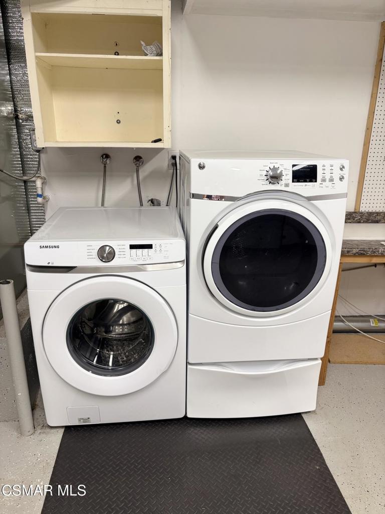 12015 River Grove Court Moorpark, CA 93021 - Photo 30 of 33 a utility room with dryer and washer
