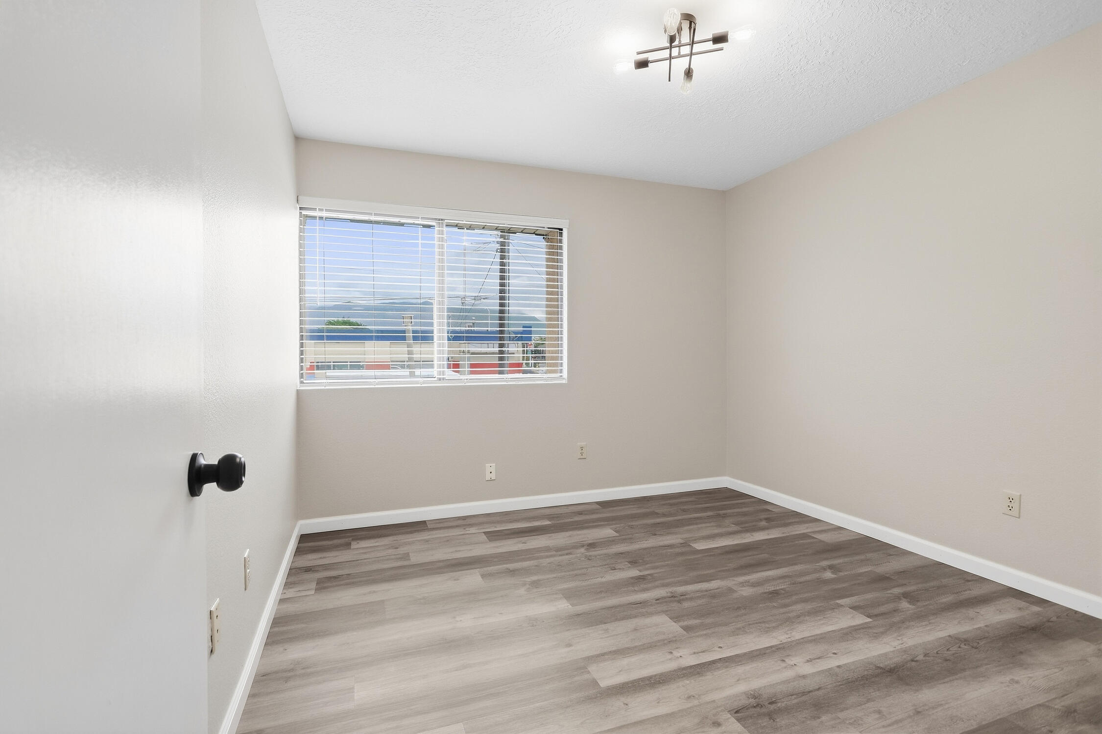 8333 Comanche Road Northeast, Unit 2B Albuquerque, NM 87110 - Photo 11 of 18 Gallery Image 11