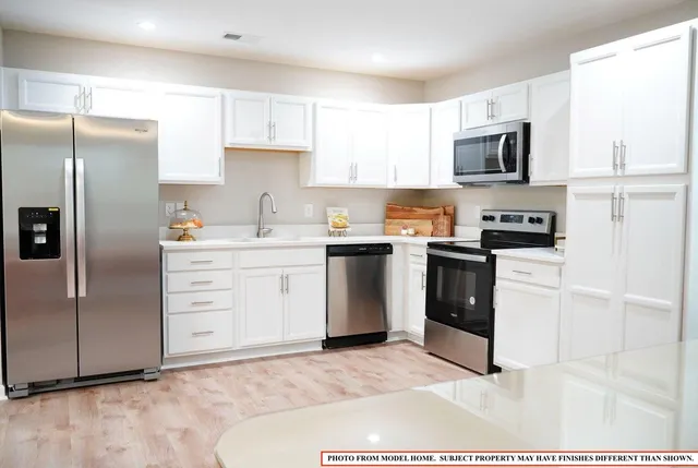 $2,200 | 207 Woodlawn Street, Walterboro, SC 29488