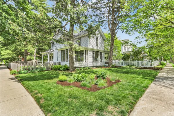 $380,000 | 1020 West Church Street, Champaign, IL 61821