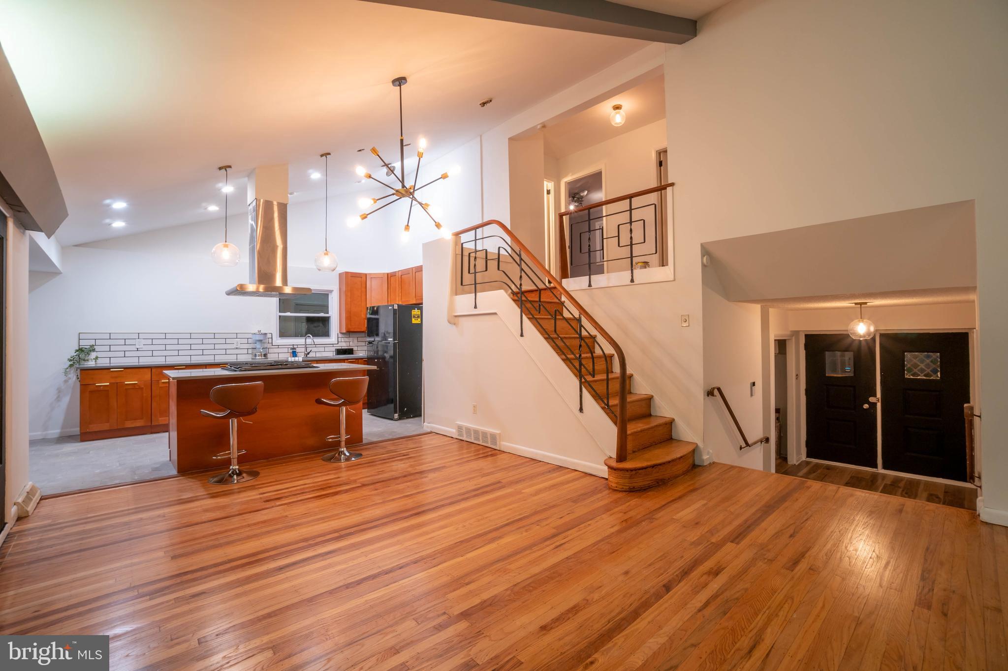 1512 Thornberry Road Wyncote, PA 19095 - Photo 4 of 22 Gallery Image 4