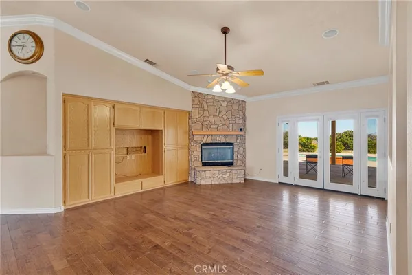 $1,070,000 | 7091 Coriander Drive, Oak Hills, CA 92344