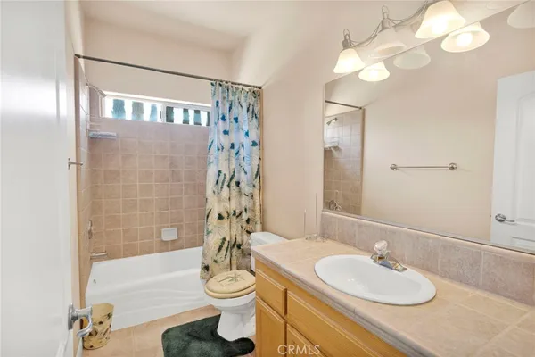 $1,070,000 | 7091 Coriander Drive, Oak Hills, CA 92344