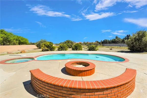 $1,070,000 | 7091 Coriander Drive, Oak Hills, CA 92344