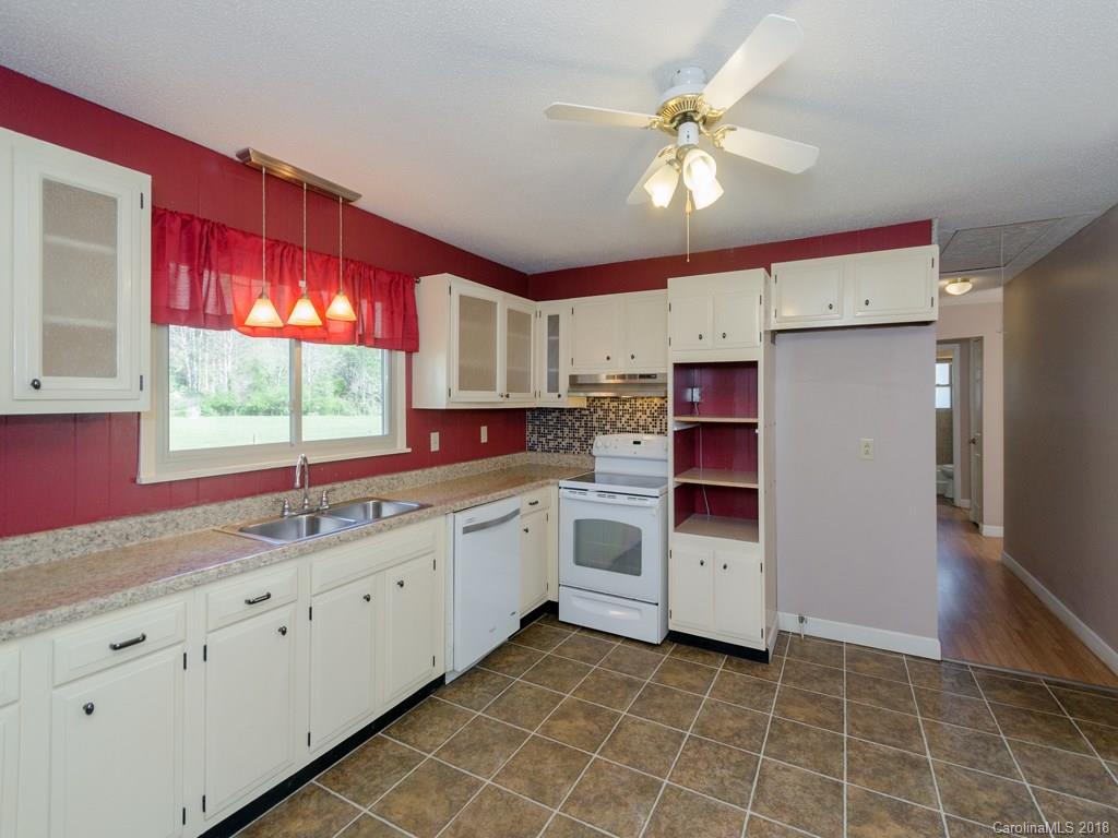 886 Middlefork Road Brevard, NC 28712 - Photo 7 of 18 Gallery Image 7