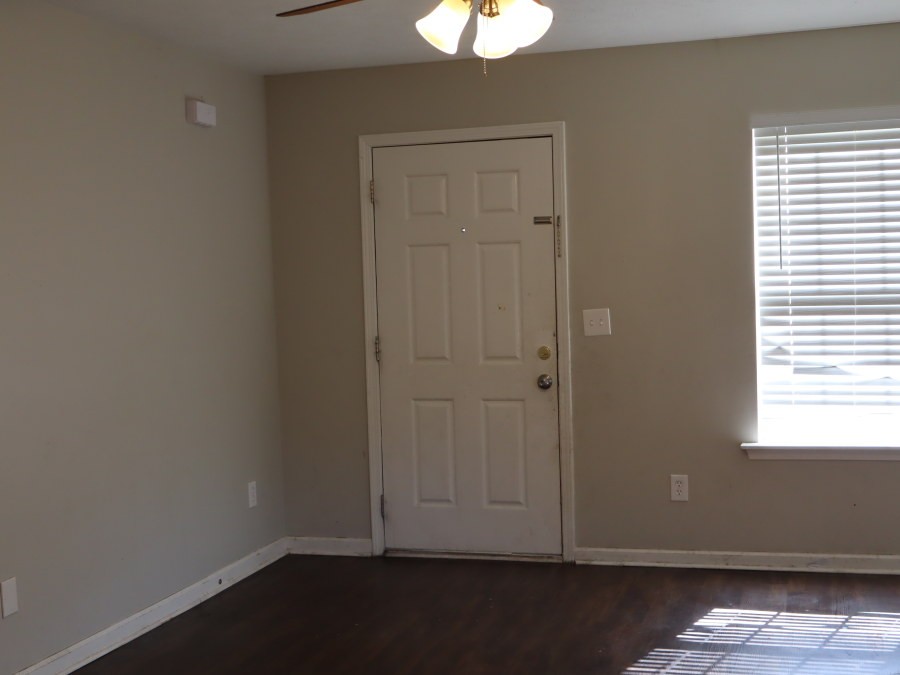 3304 Clapham Road Antioch, TN 37013 - Photo 4 of 20 Gallery Image 4