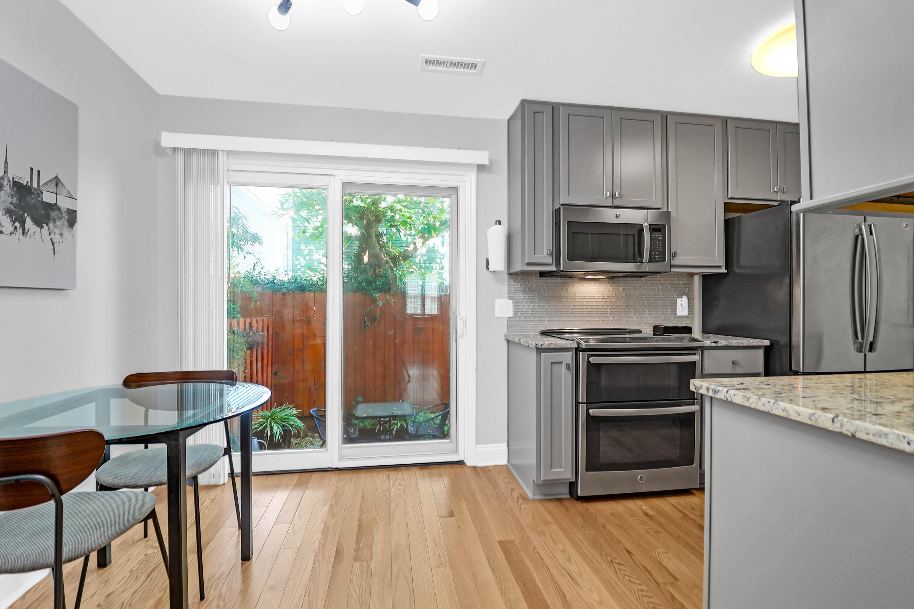 12 George Street, Unit 3B Charleston, SC 29401 - Photo 13 of 19 12 B3 George -Tidalcreekphoto- (13)