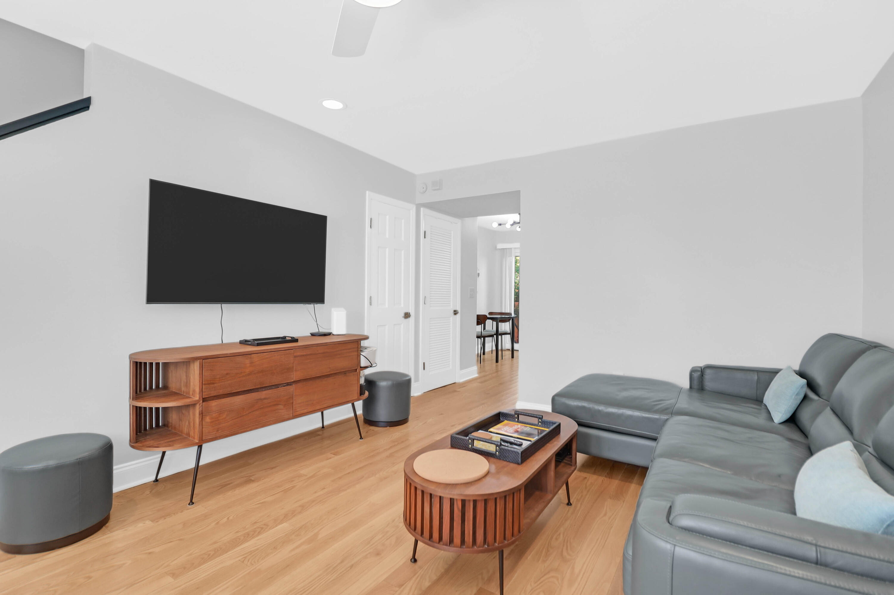 12 George Street, Unit 3B Charleston, SC 29401 - Photo 4 of 19 12 B3 George -Tidalcreekphoto- (7)