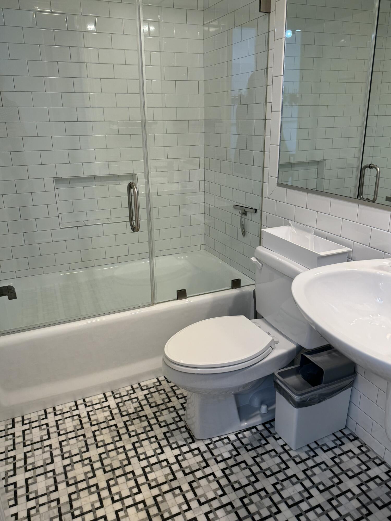 12 George Street, Unit 3B Charleston, SC 29401 - Photo 8 of 19 IMG_1708