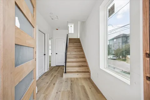 $575,000 | 1034 West 17th Street, Unit D, Houston, TX 77008