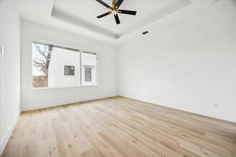 a black and white photo of a room