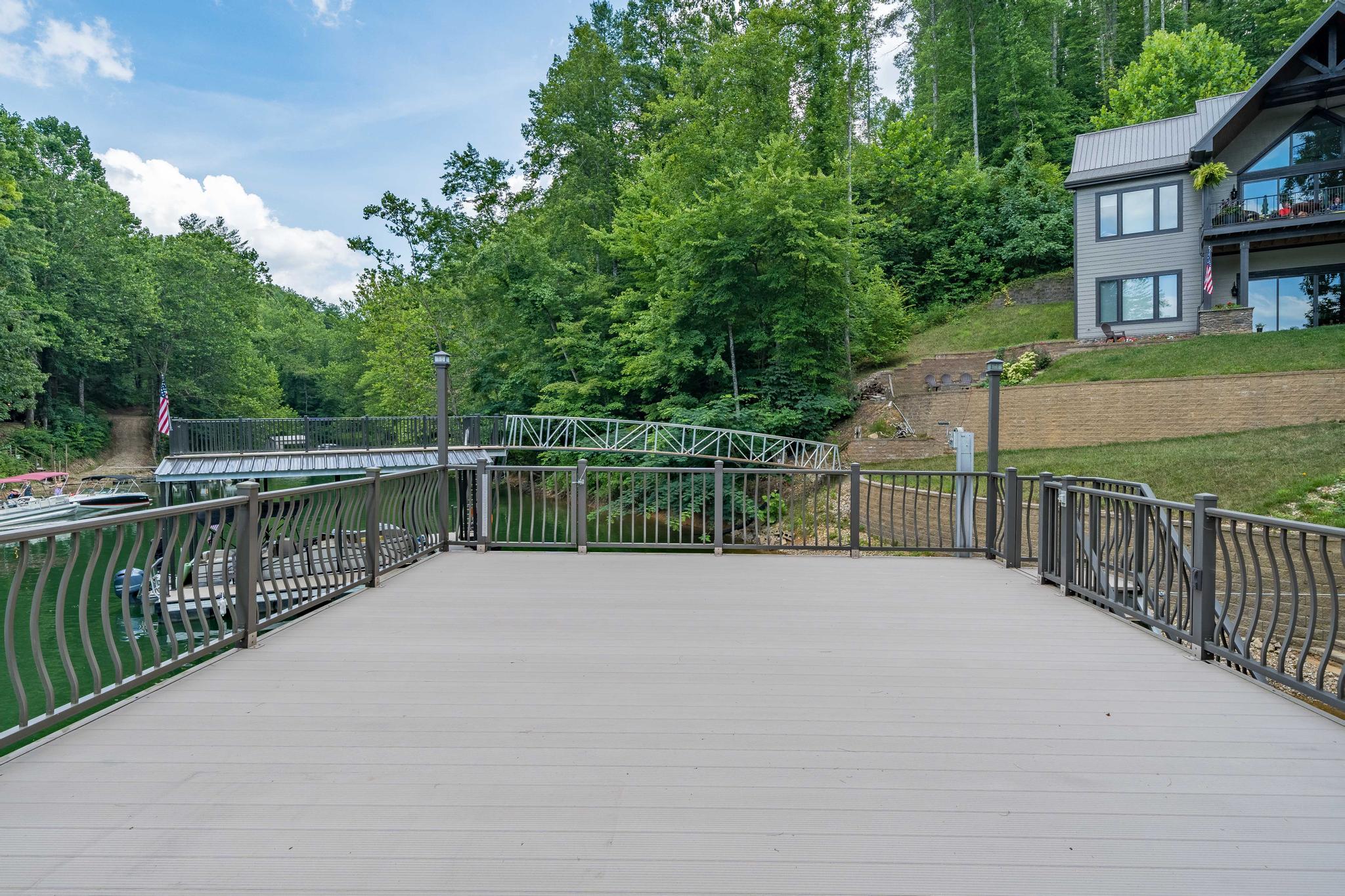 102 Oak Point Place Butler, TN 37640 - Photo 26 of 69 102 Oak Point Place (26 of 69)