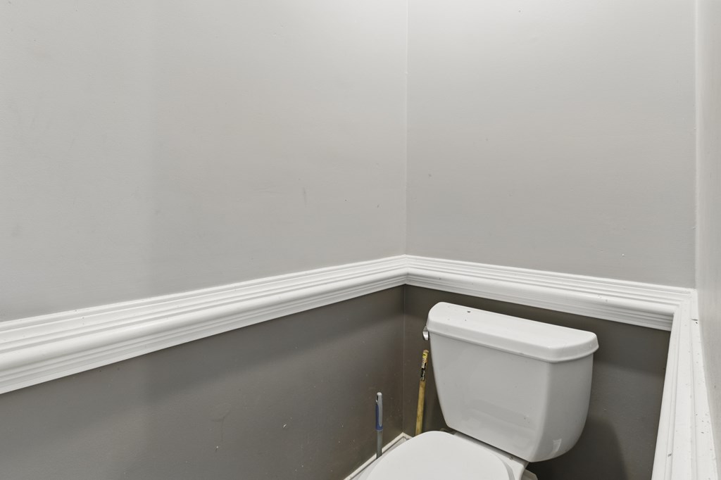 15635 Us Highway Hamilton, GA 31811 - Photo 50 of 66 Master Bath Toilet Area