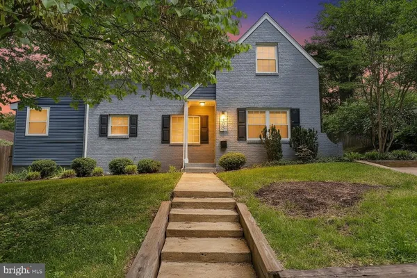 $999,999 | 8407 Hartford Avenue, Silver Spring, MD 20910