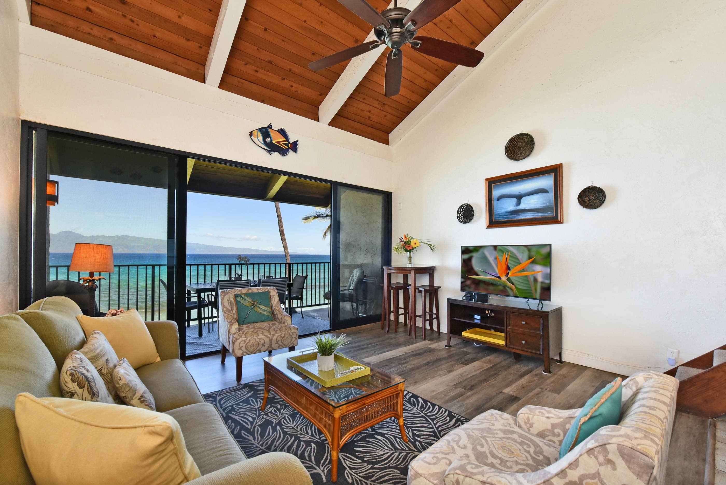 3543 Lower Honoapiilani Road, Unit F407 Lahaina, HI 96761 - Photo 3 of 30 Gallery Image 3