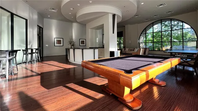 $1,990 | 3040 Peachtree Road Northwest, Unit 301, Atlanta, GA 30305