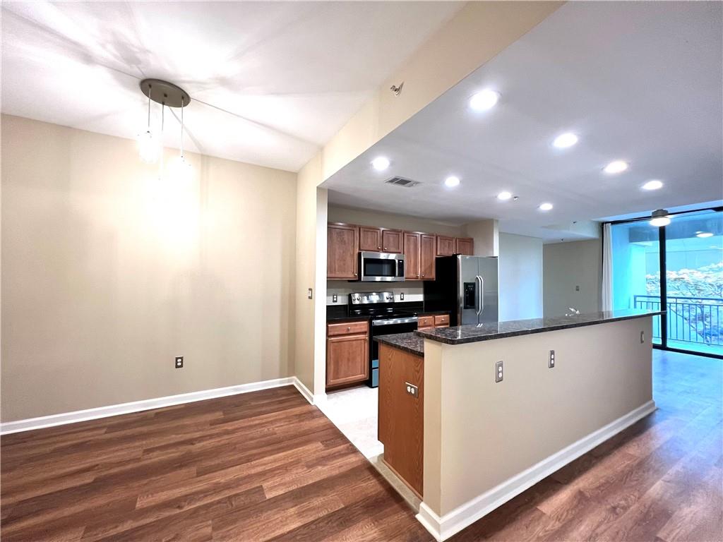 3040 Peachtree Road Northwest, Unit 301 Atlanta, GA 30305 - Photo 7 of 32