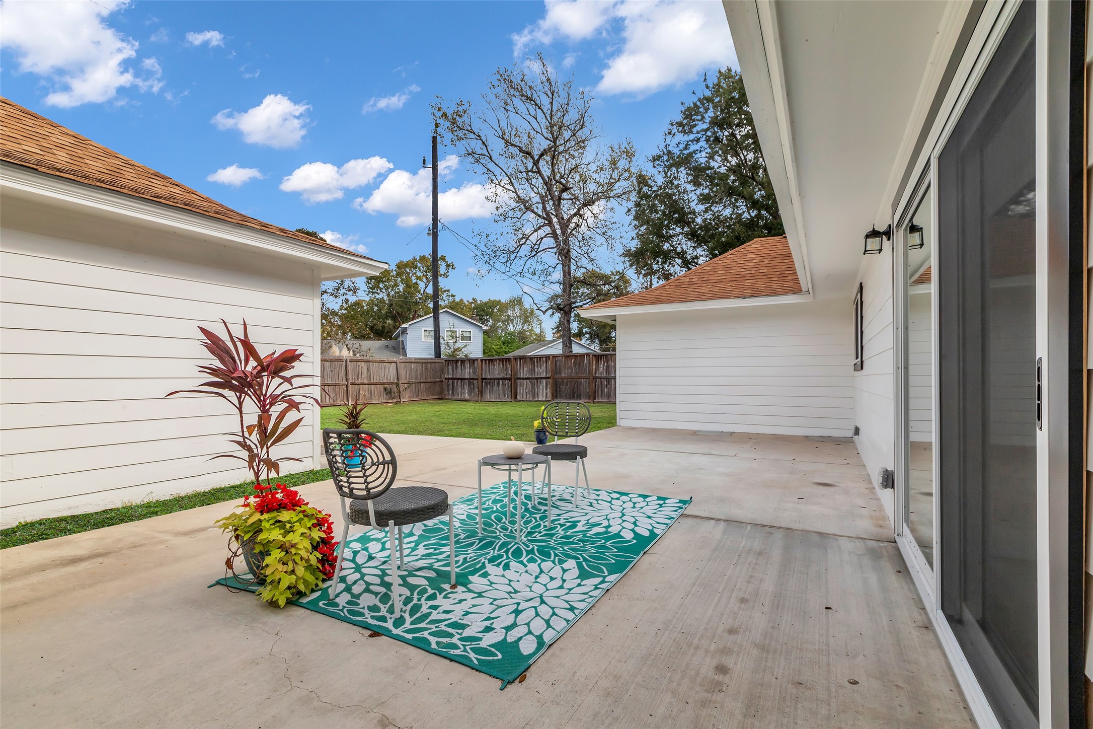 3518 Shore Shadows Drive Crosby, TX 77532 - Photo 28 of 42 a view of a porch with a bench