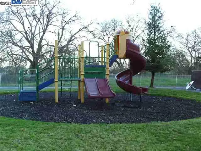 $2,495 | 2113 Arroyo Court, Unit 1, Pleasanton, CA 94588