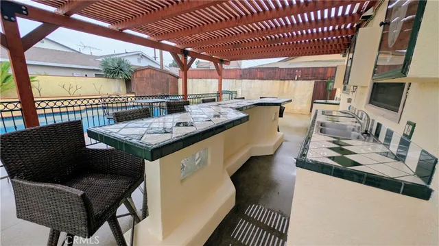 $989,900 | 19044 Grayland Avenue, Artesia, CA 90701