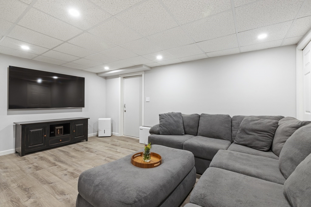 5 Spring Street Douglas, MA 01516 - Photo 25 of 42