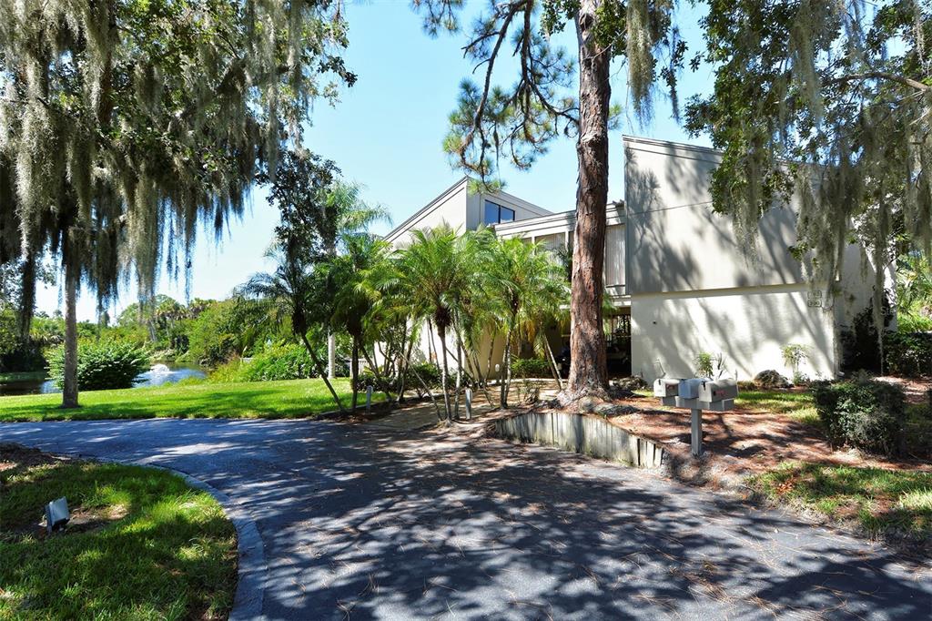 455 Oak Point Road Osprey, FL 34229 - Photo 52 of 64 Gallery Image 52