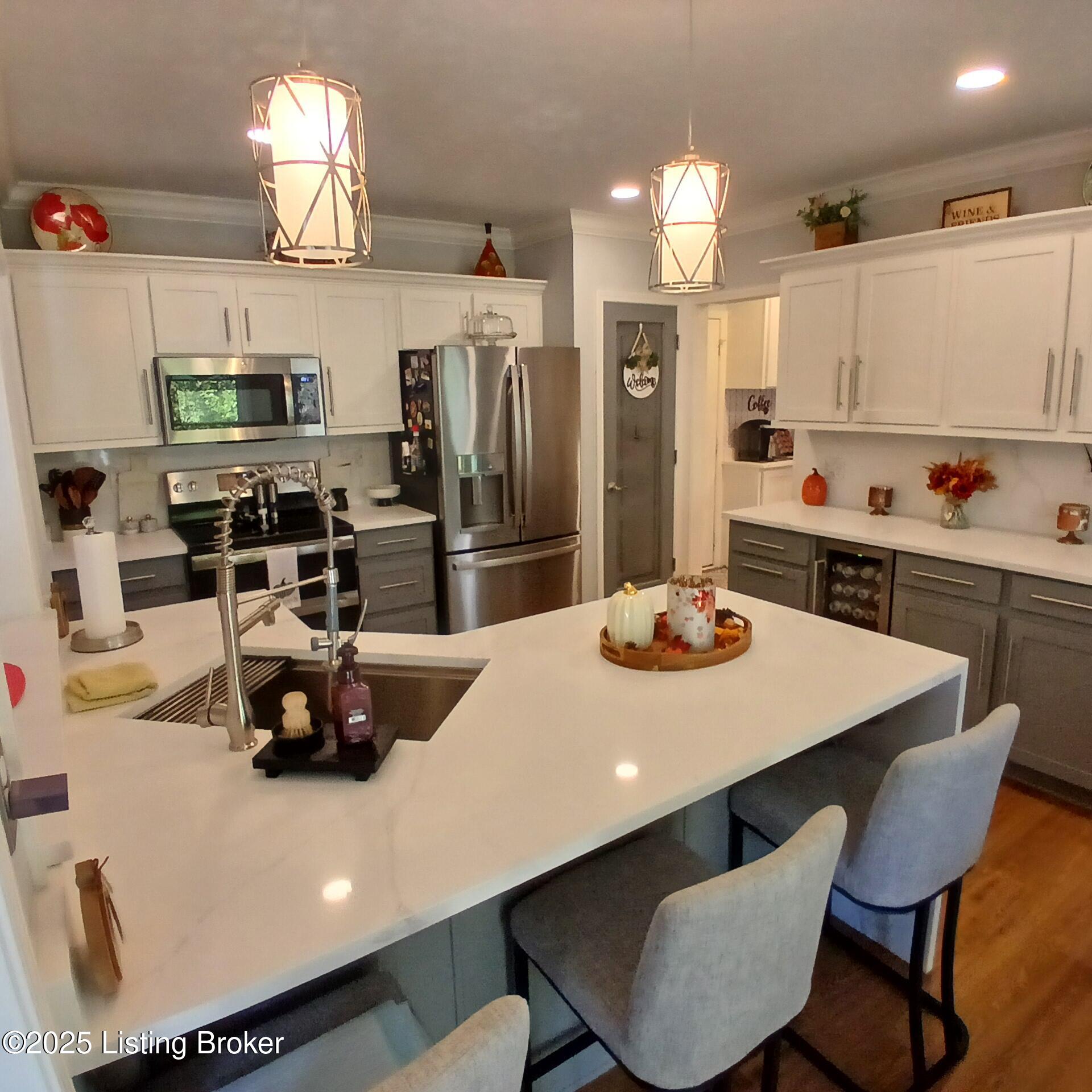 3505 Colonial Springs Road Louisville, KY 40245 - Photo 16 of 76 20251021_122332 - Copy