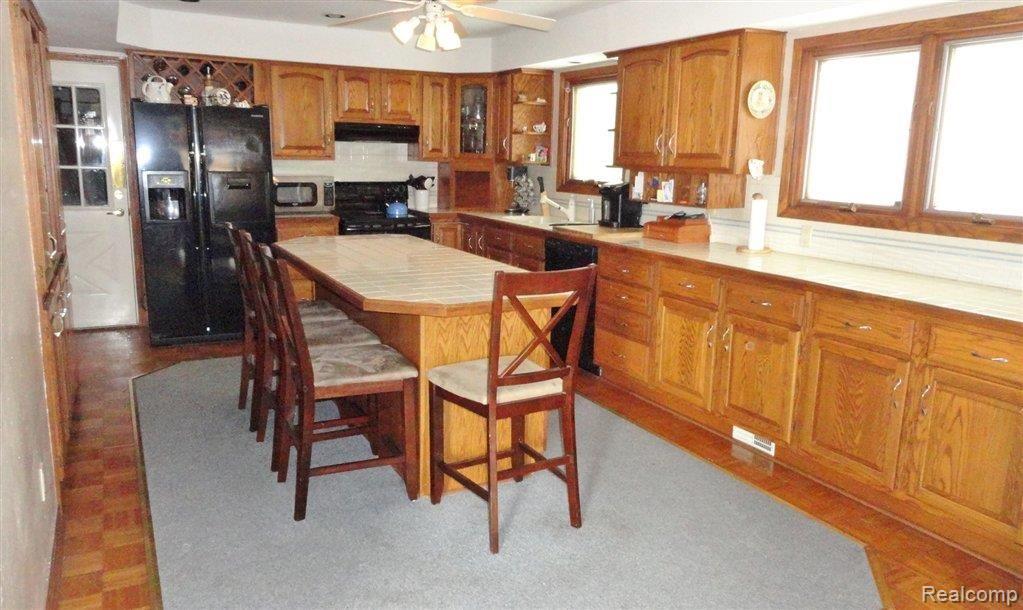 47530 Barbara Road Macomb, MI 48044 - Photo 2 of 23 DSC02915.JPG
