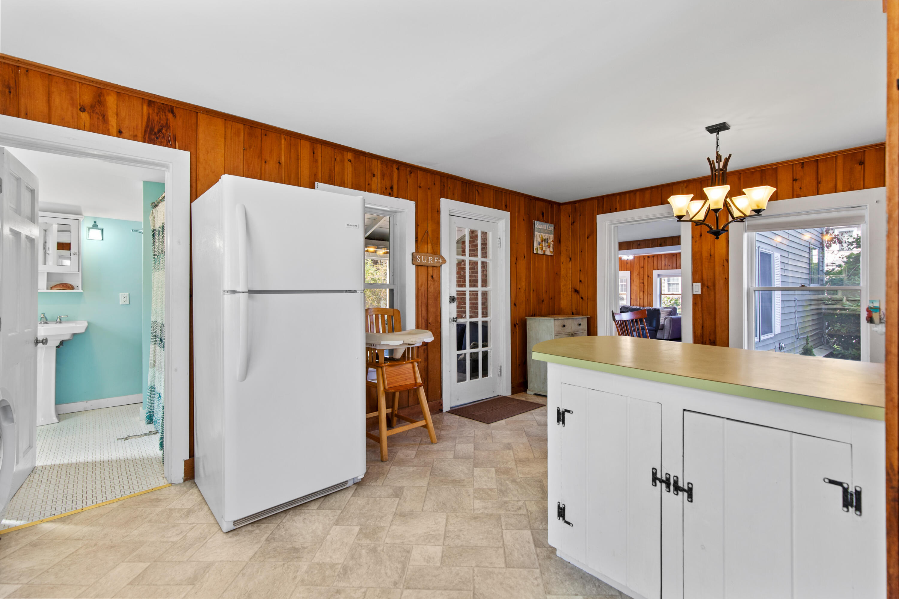 10 Ave 3 Scarborough, ME 04074 - Photo 16 of 40 10 3rd Avenue Scarborough_008