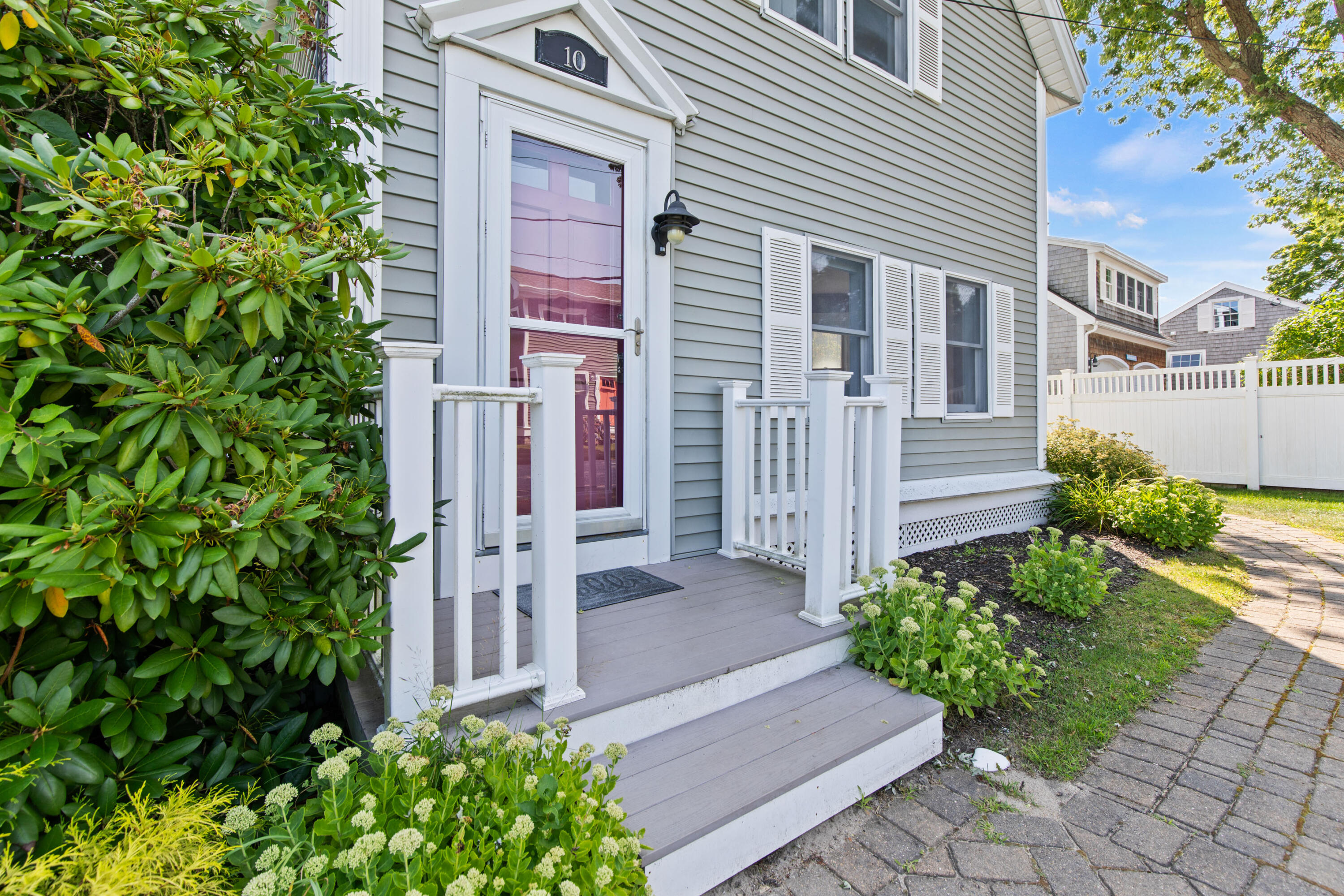 10 Ave 3 Scarborough, ME 04074 - Photo 2 of 40 10 3rd Avenue Scarborough_034