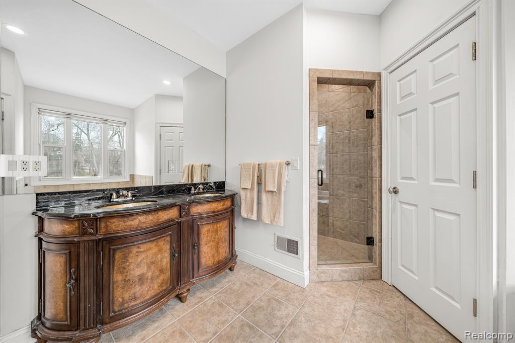 25977 Power Road Farmington, MI 48336 - Photo 21 of 35