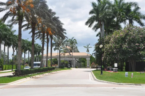 $5,200 | 19496 South Whitewater Avenue, Weston, FL 33332