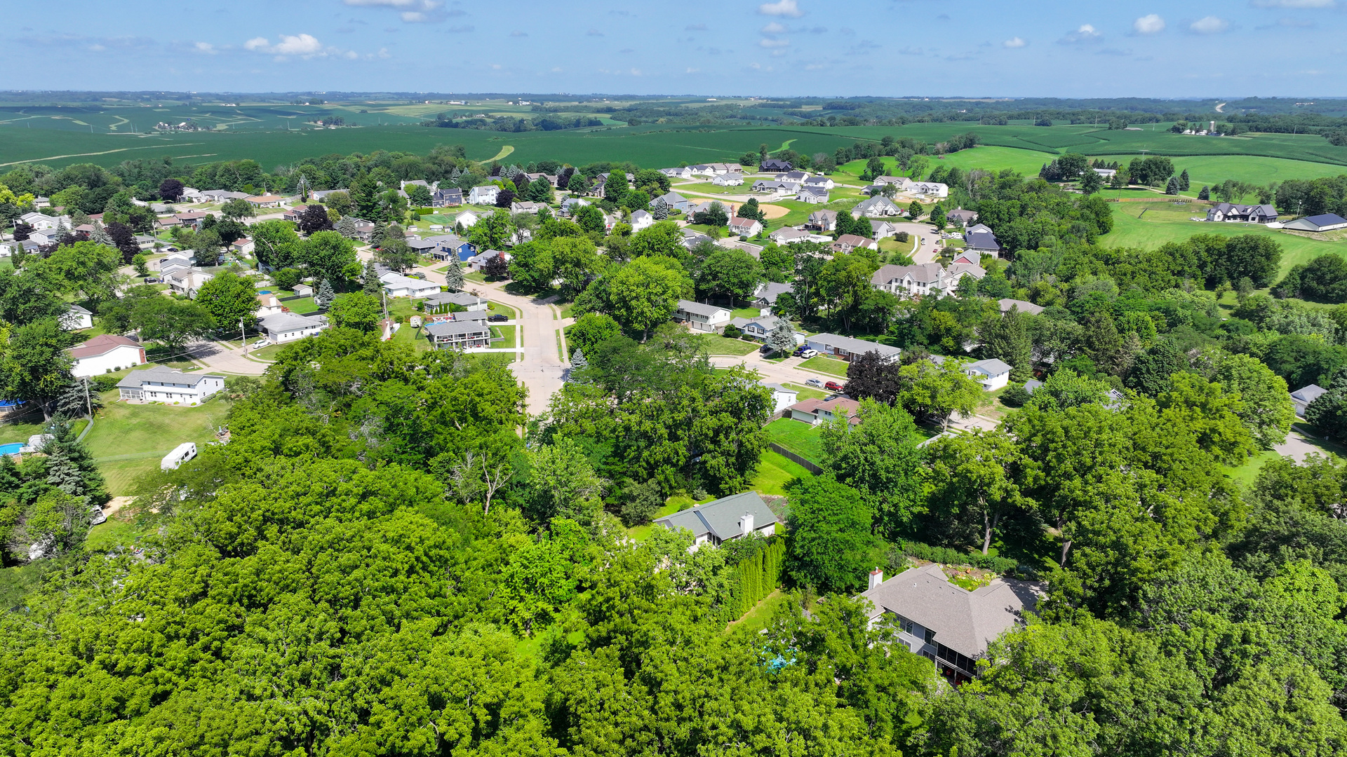 524 Tower Road Clinton, IA 52732 - Photo 42 of 52 Gallery Image 42