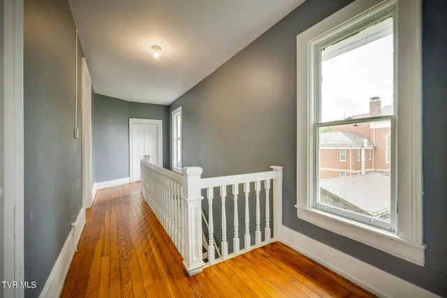 $324,900 | 948 Anderson Street, Bristol, TN 37620