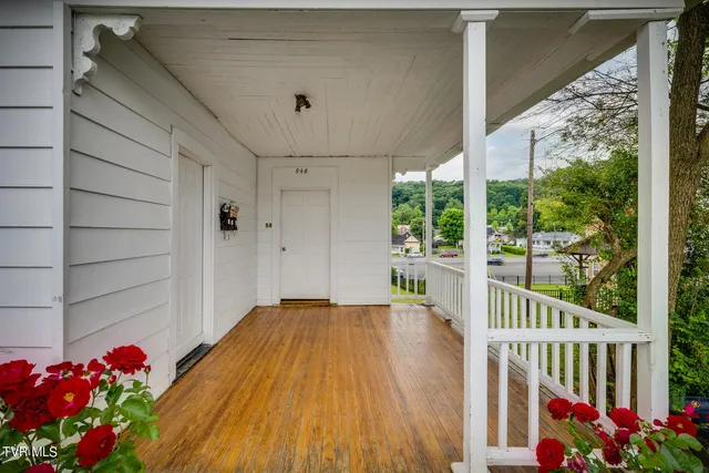 $324,900 | 948 Anderson Street, Bristol, TN 37620