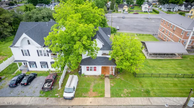 $324,900 | 948 Anderson Street, Bristol, TN 37620