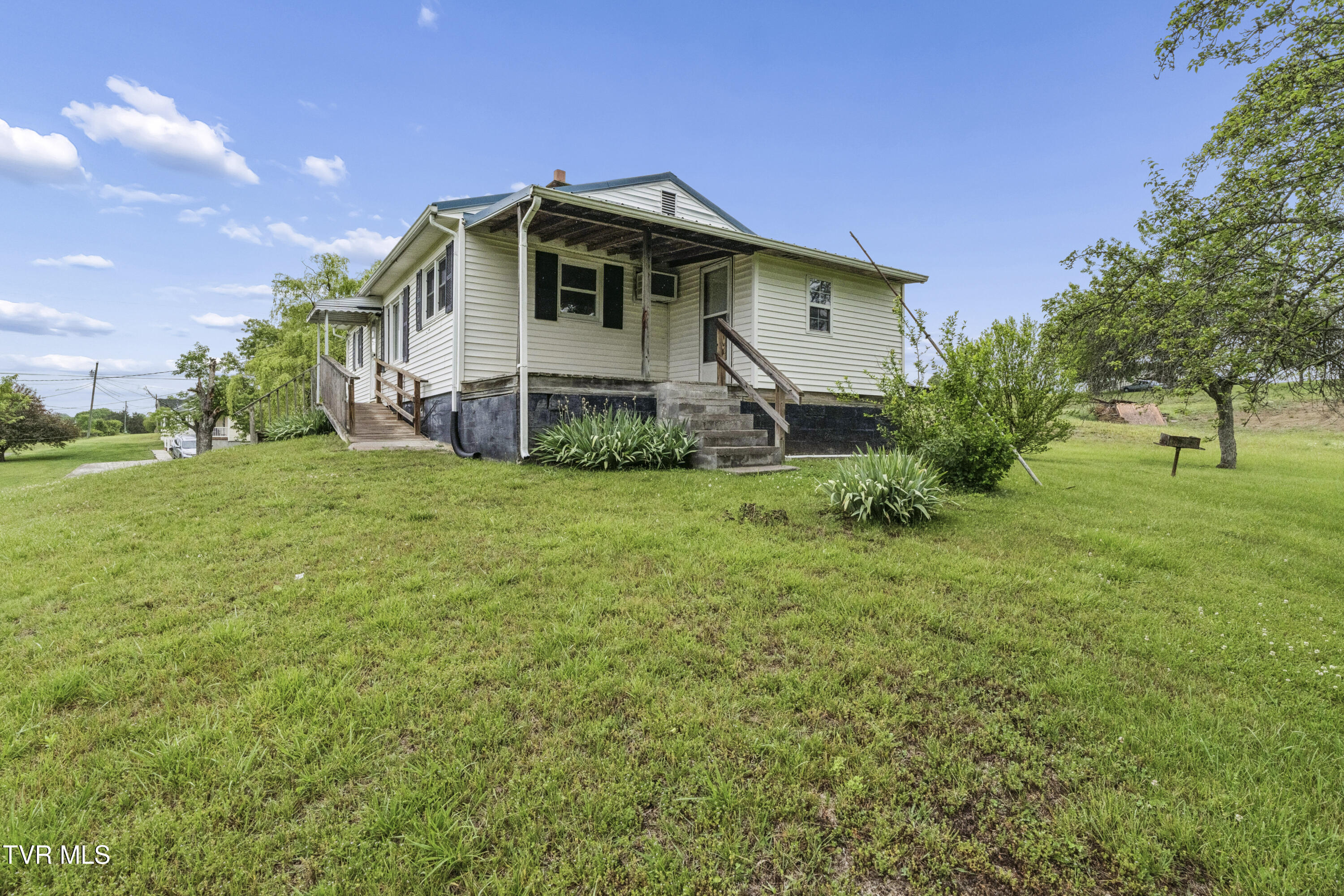 1313 Oasis Road Bulls Gap, TN 37711 - Photo 31 of 46 Oasis--28