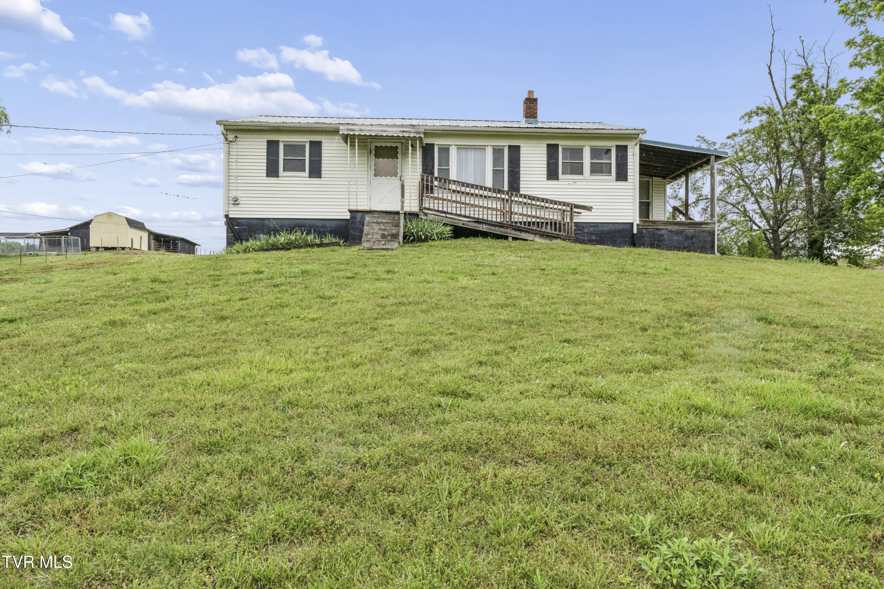 1313 Oasis Road Bulls Gap, TN 37711 - Photo 34 of 46 Oasis--36