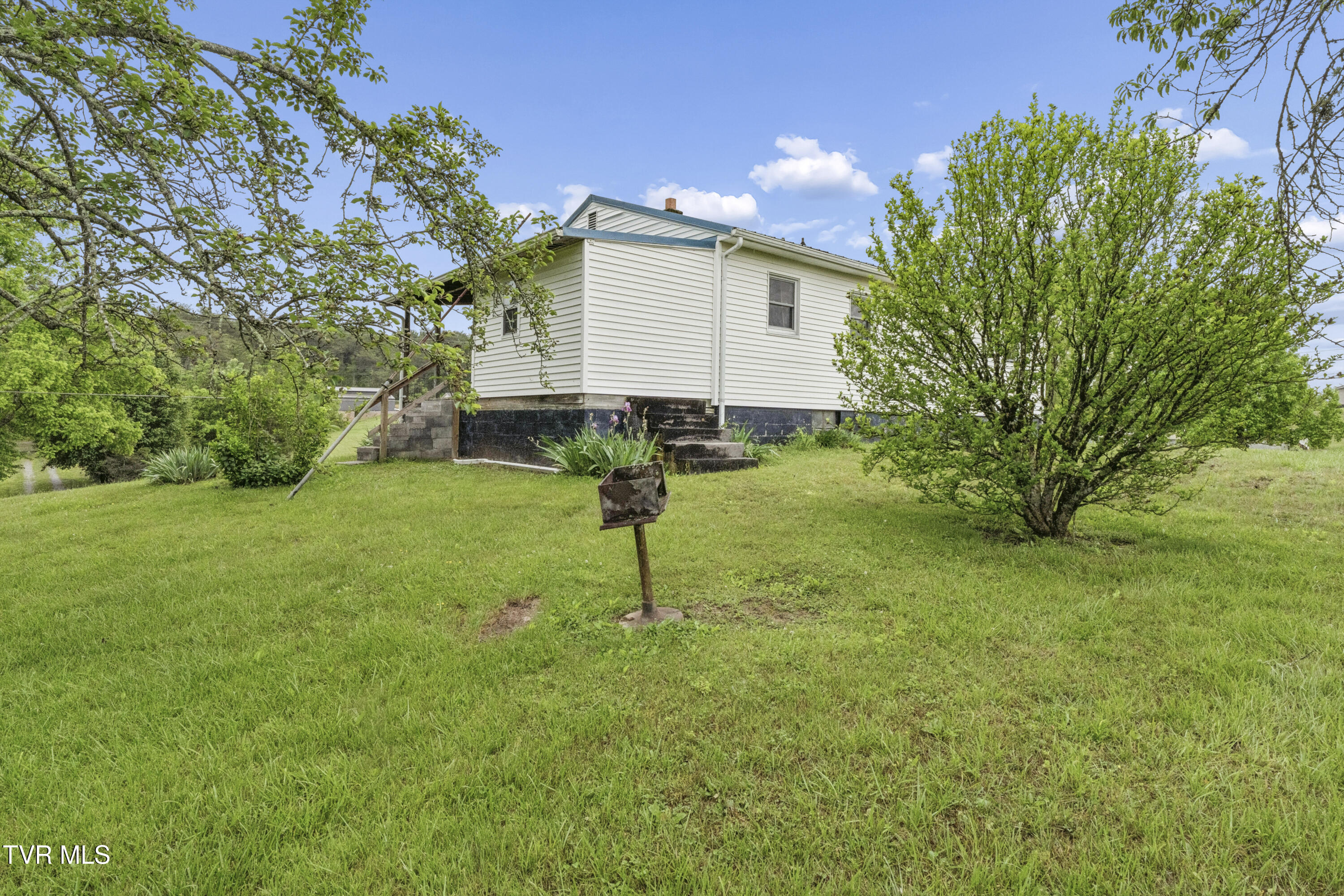 1313 Oasis Road Bulls Gap, TN 37711 - Photo 36 of 46 Oasis--30