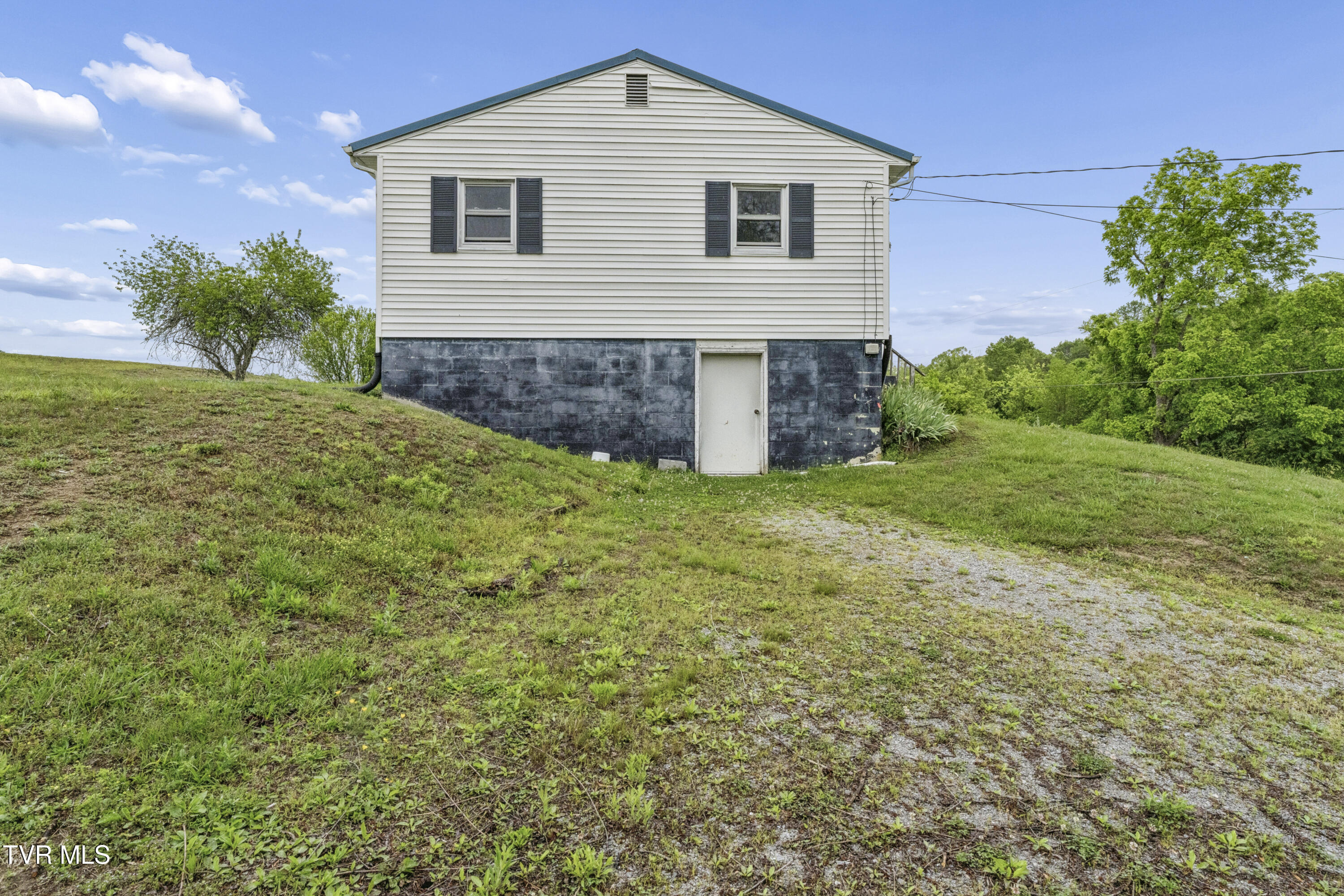 1313 Oasis Road Bulls Gap, TN 37711 - Photo 38 of 46 Oasis--33