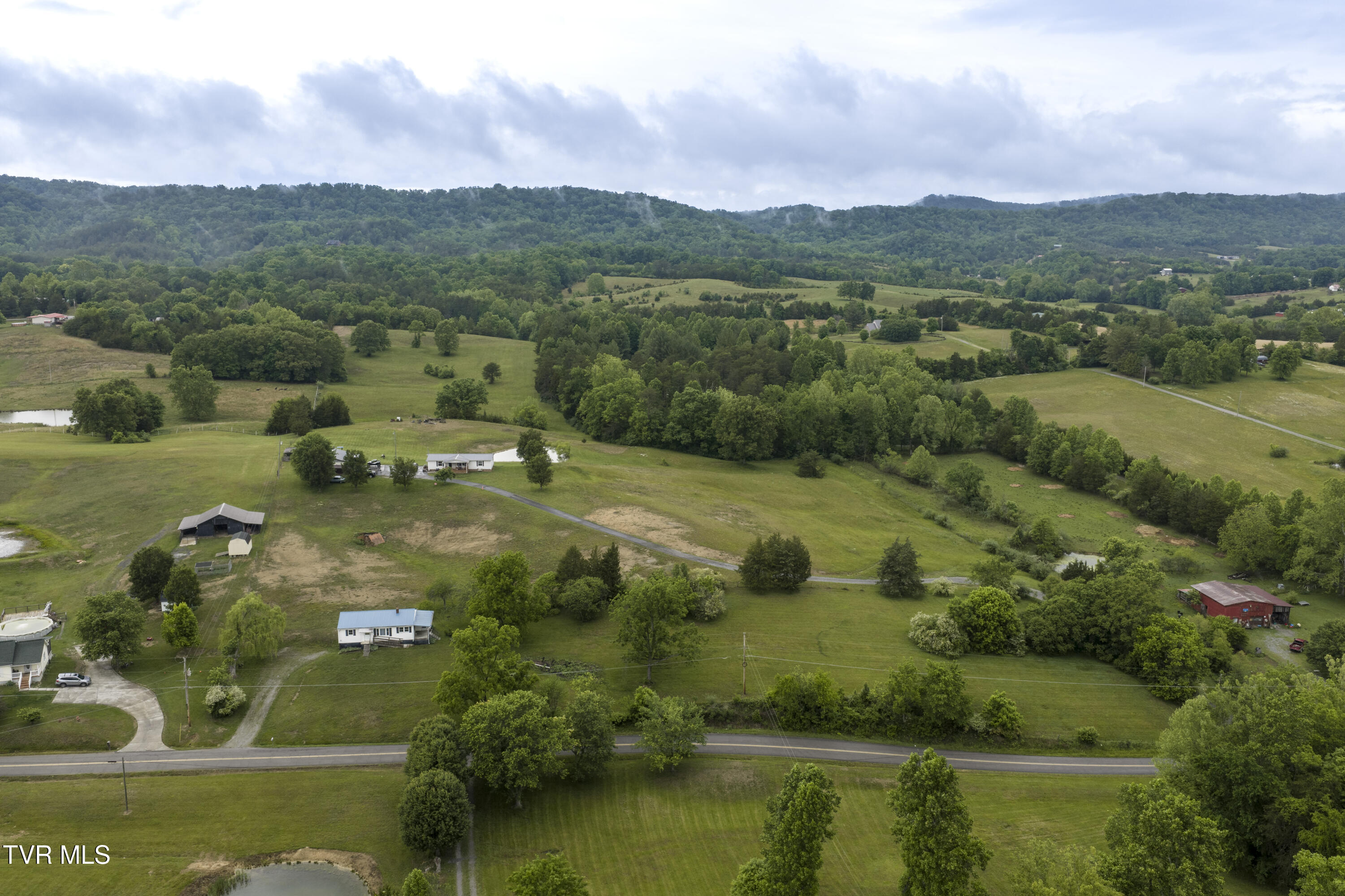 1313 Oasis Road Bulls Gap, TN 37711 - Photo 44 of 46 Oasis-Aerials-9