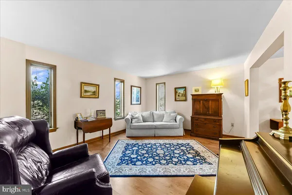 $775,000 | 1850 Brooks Road, West Chester, PA 19382