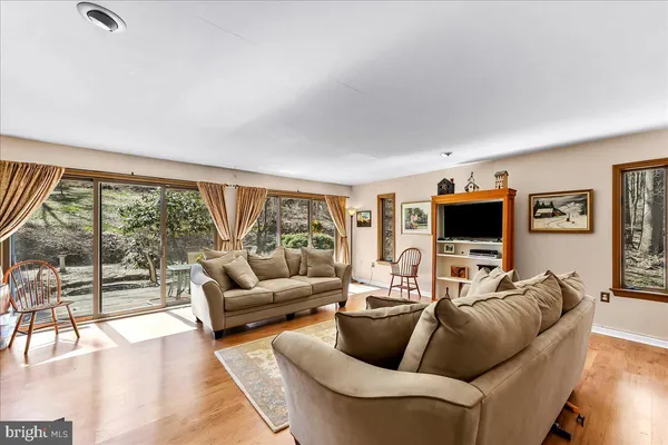 $775,000 | 1850 Brooks Road, West Chester, PA 19382