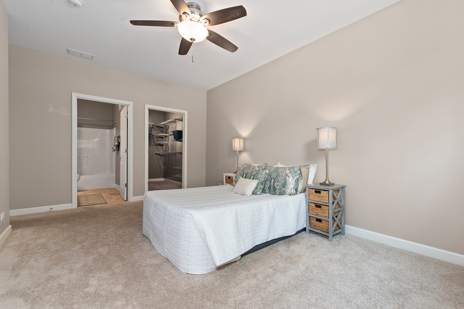 1038 Swift Road, Unit 1A Glen Ellyn, IL 60137 - Photo 12 of 19